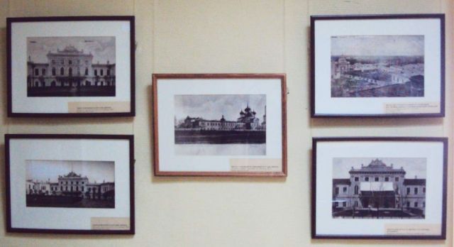 В детской библиотеке Рамешек работает выставка старой фотографии