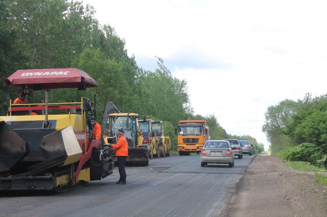 В Вышневолоцком городском округе начался масштабный ремонт дорог